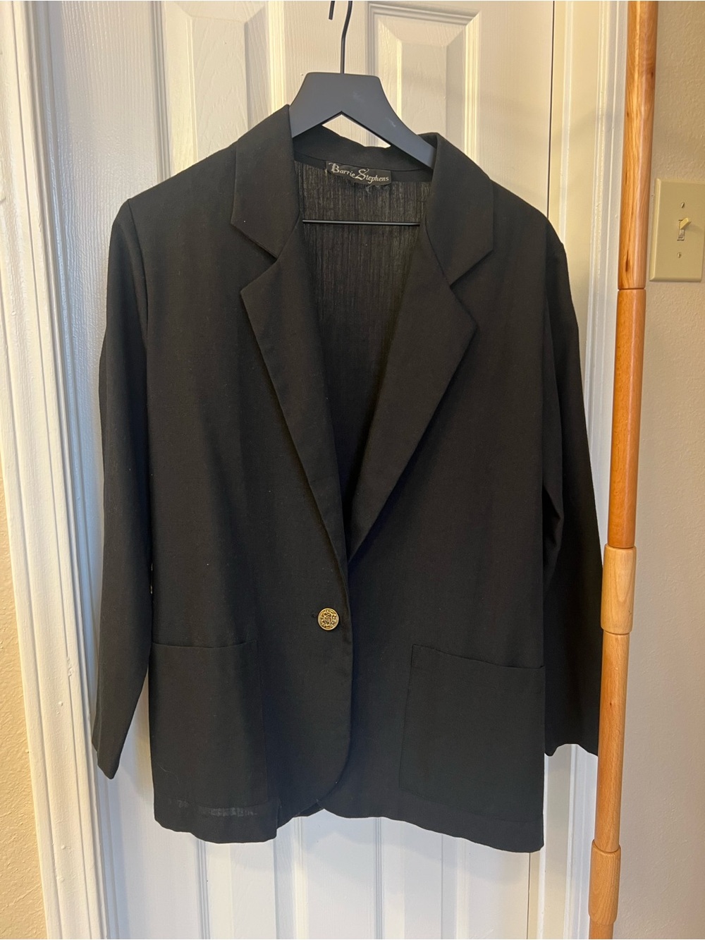 Black Single-Button Blazer by